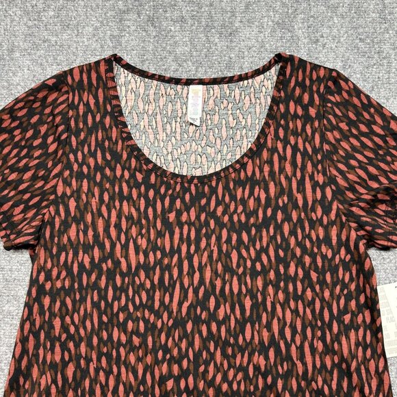 LulaRoe Lot of 2 Classic T-Shirt Womens M Multicolor Geometric Short Sleeve New - Picture 3 of 7